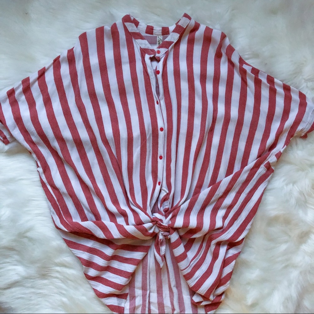 *25% OFF BUNDLE!* 
Salmon & White Striped Top